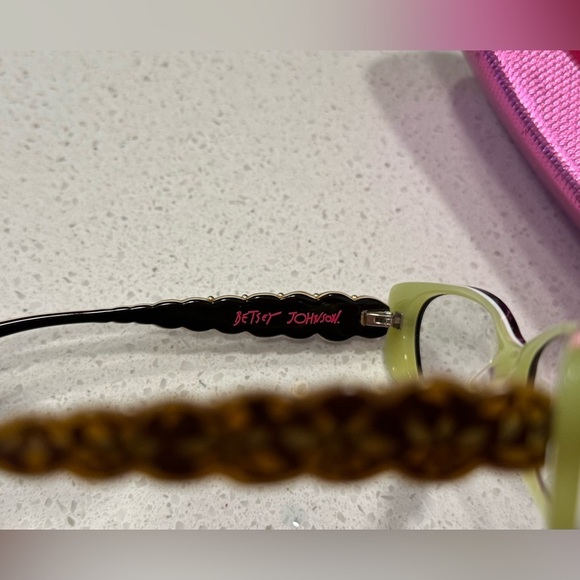 Betsey Johnson Harajuku Flower Eyeglass Frames β Black & Green Cat Eye with case - Picture 7 of 11